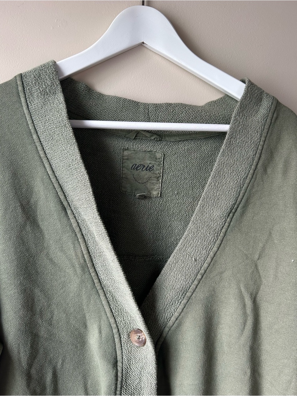 aerie Olive Green Button-Front V-Neck Cardigan sz small - Picture 2 of 8